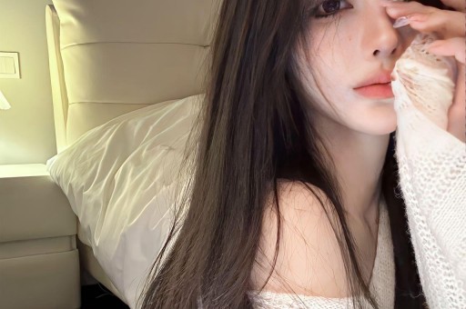 真猛！女演员周也卧室亲密被拍拥抱接吻一条龙粉丝提醒拉窗帘